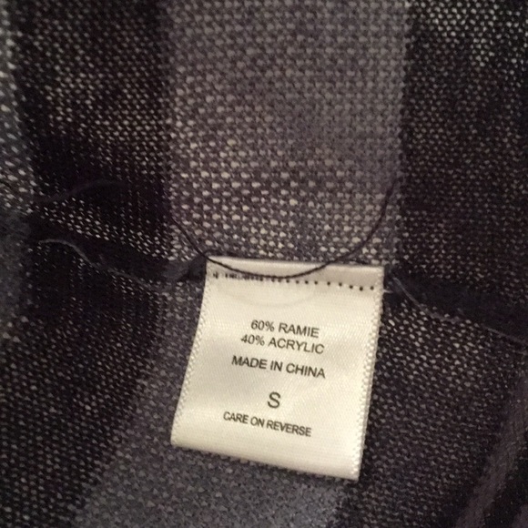 NY&Co navy & light blue short sleeve open front sweater - Picture 2 of 2